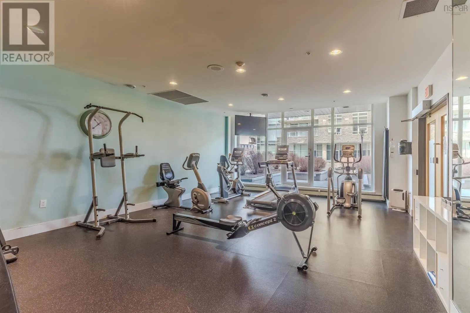 308 15 Kings Wharf Place