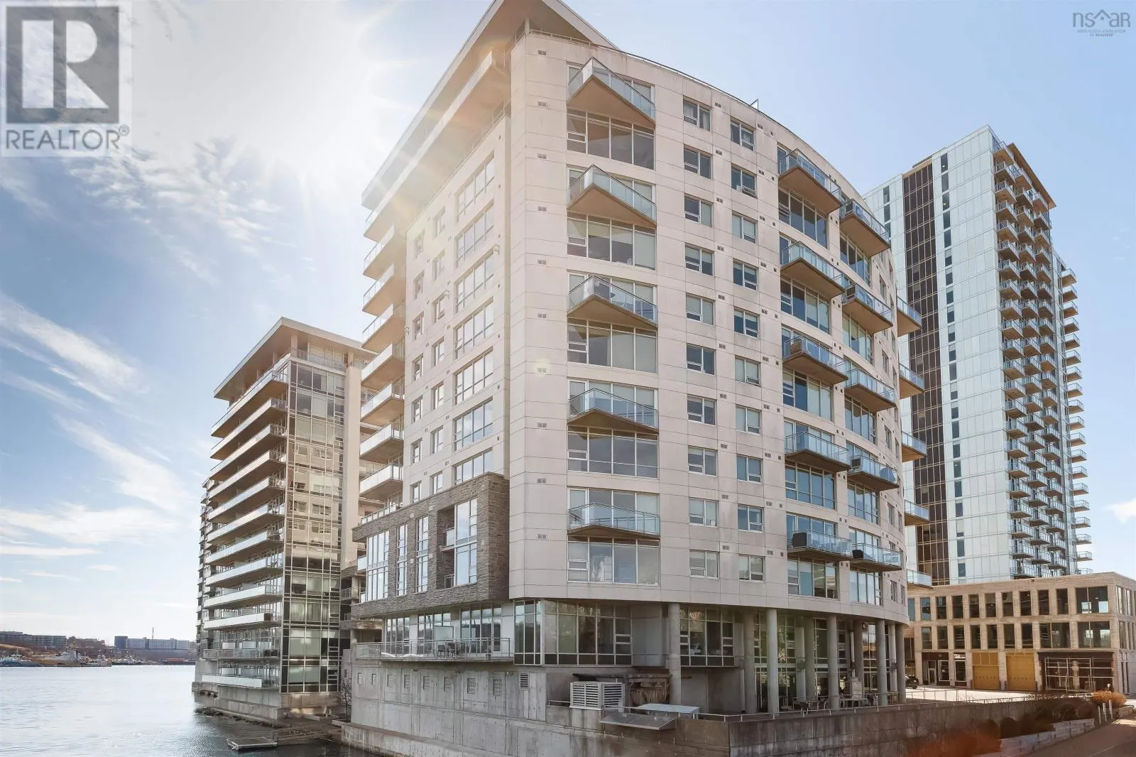 308 15 Kings Wharf Place