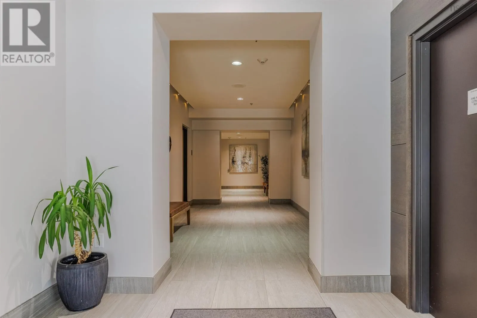 308 15 Kings Wharf Place