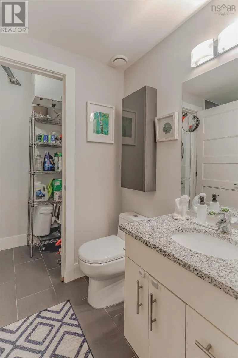 308 15 Kings Wharf Place