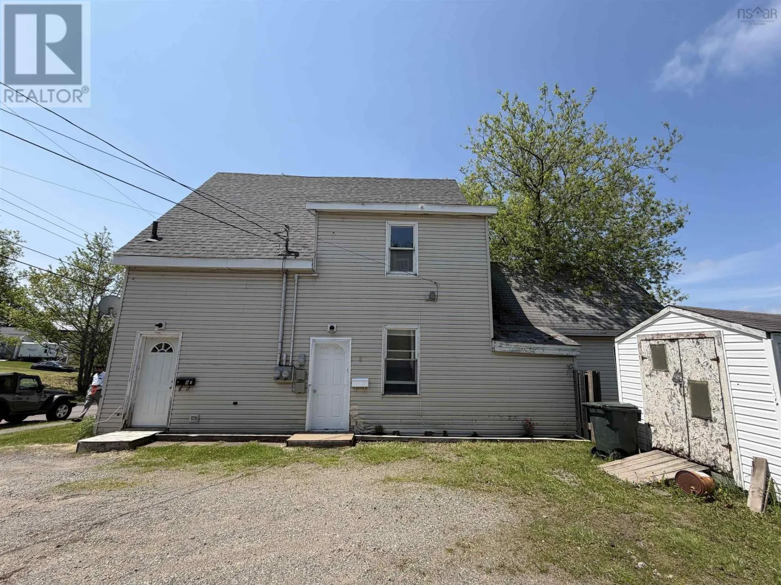 8 East Pleasant Street