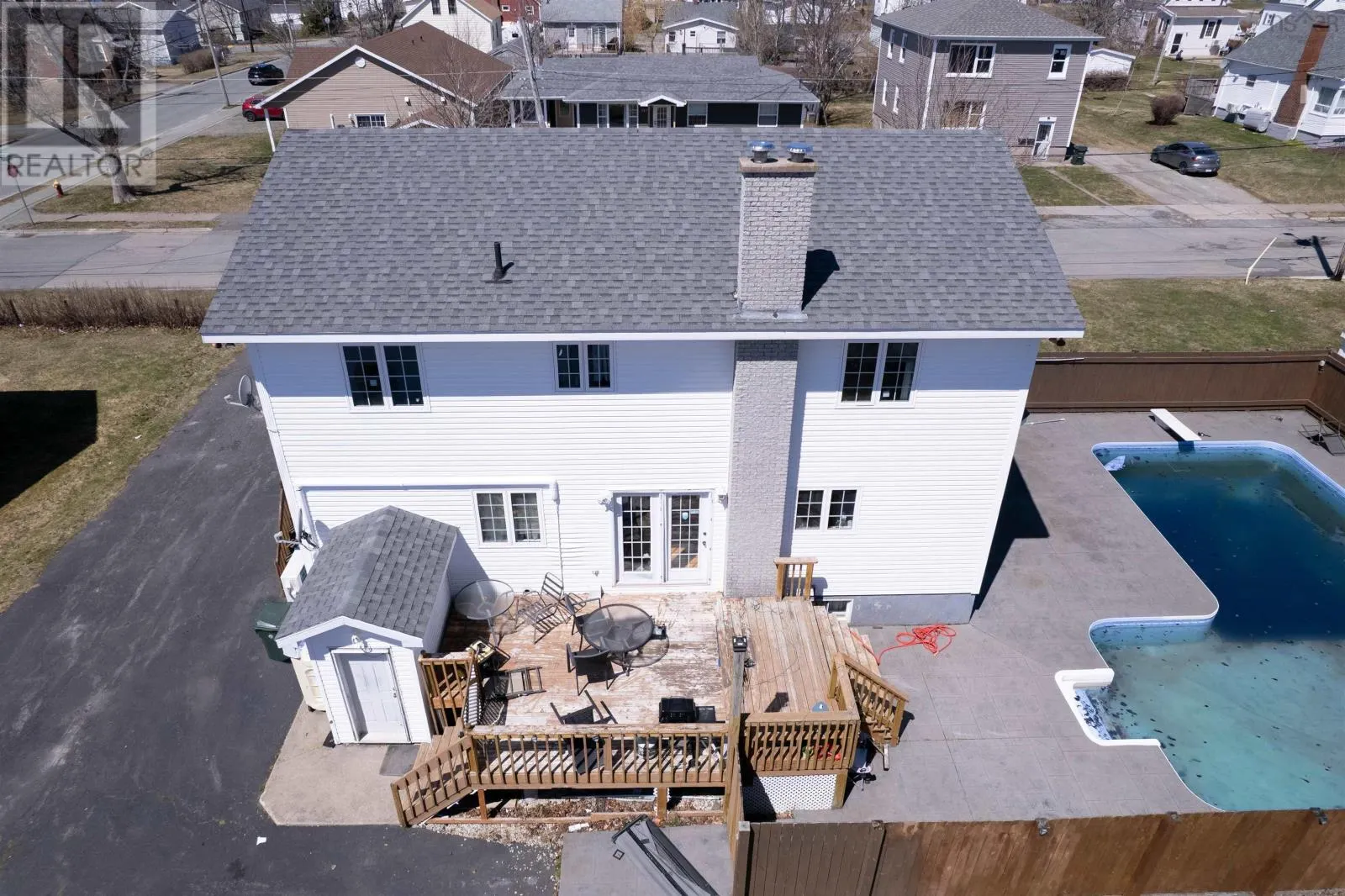 348 Cartier Street