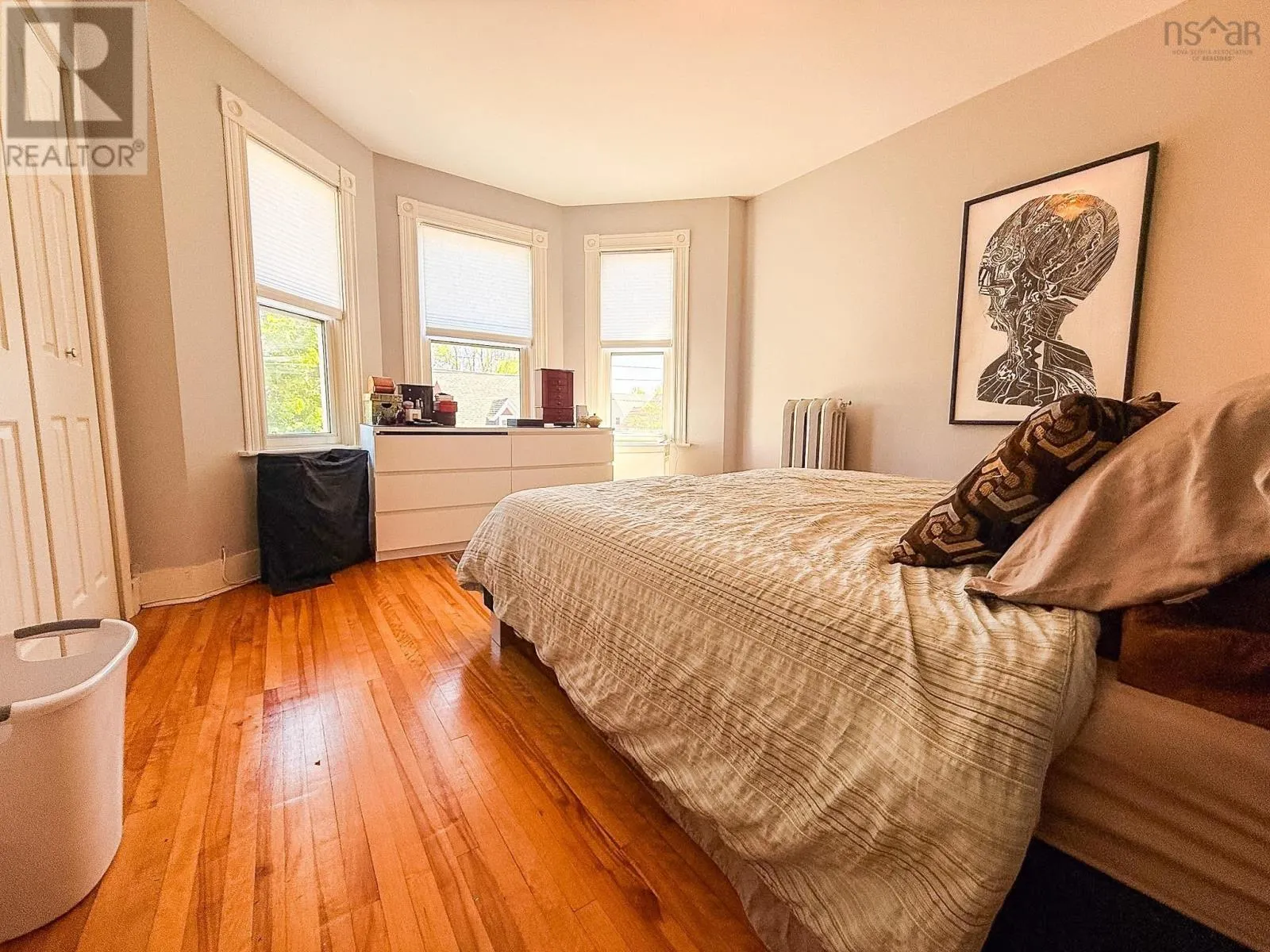 30 Beacon Street