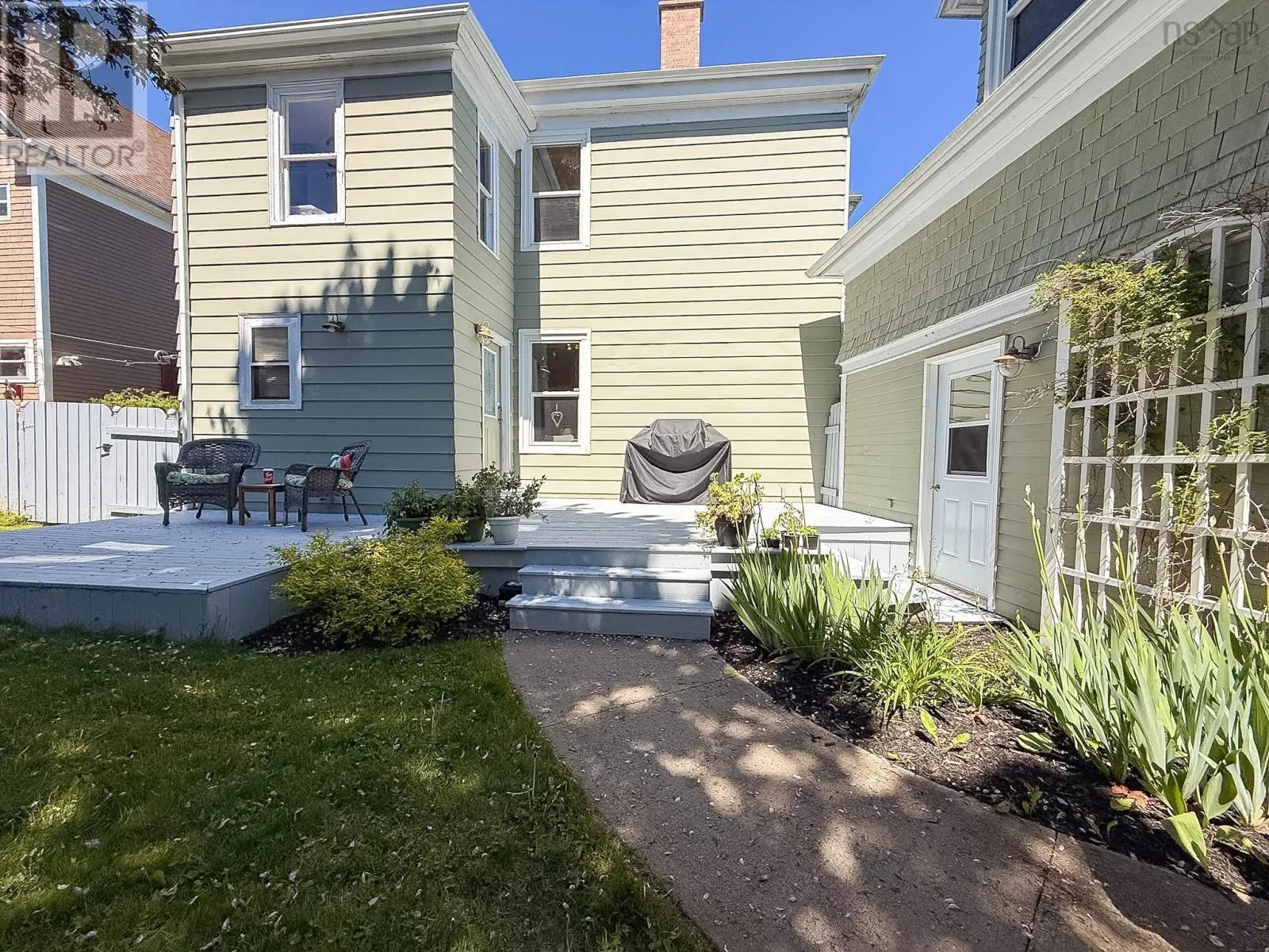 30 Beacon Street