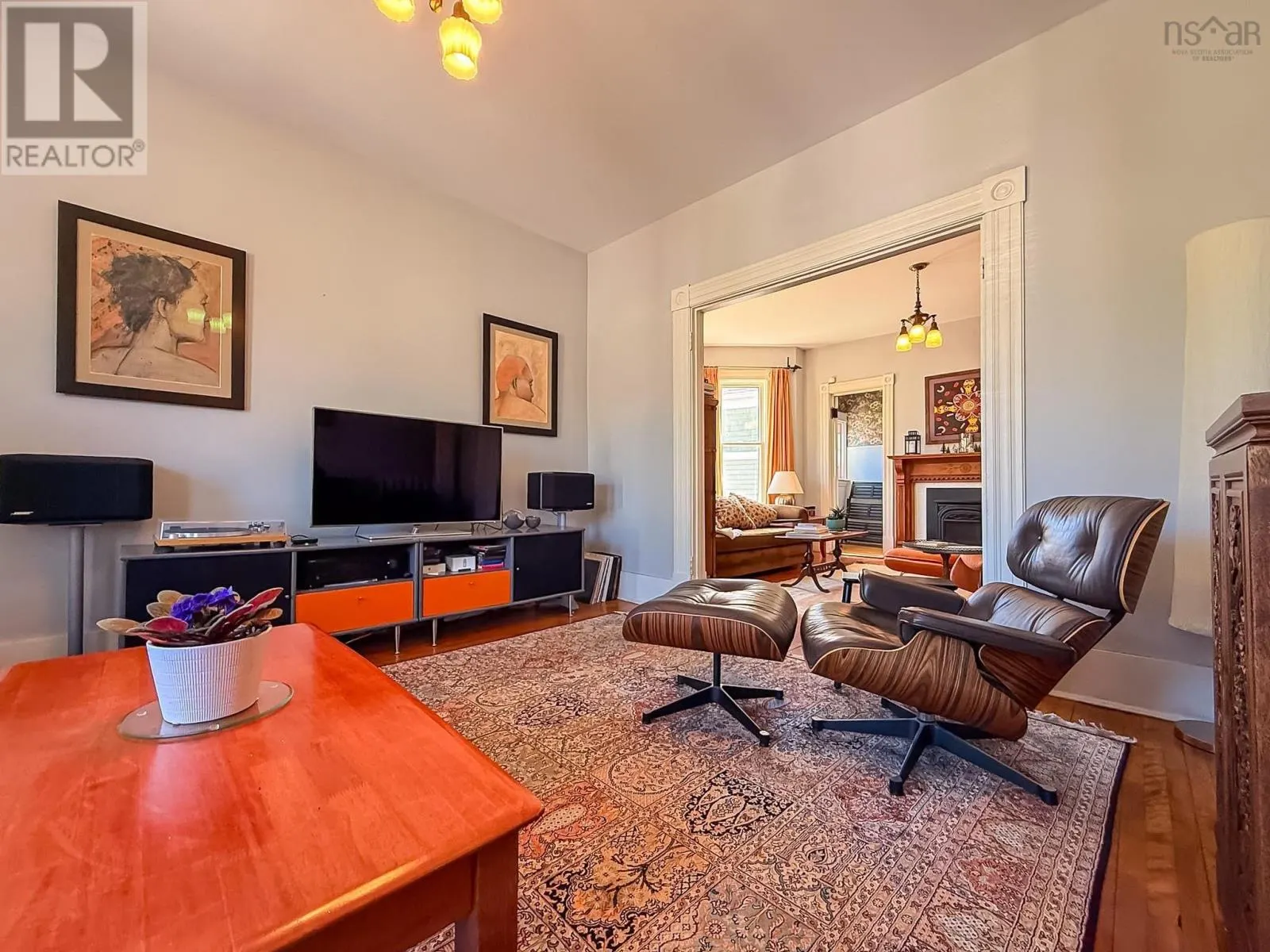 30 Beacon Street