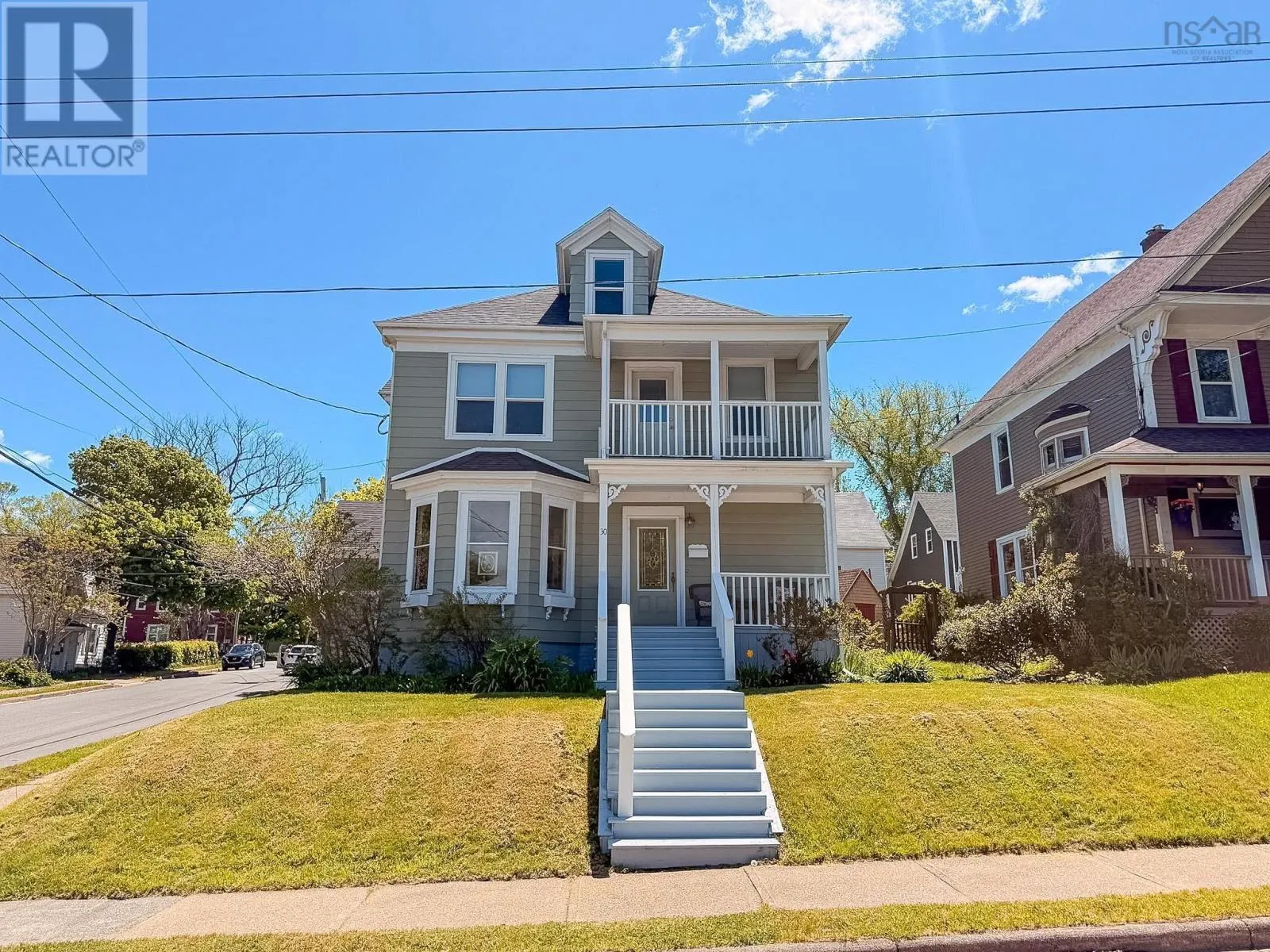 30 Beacon Street