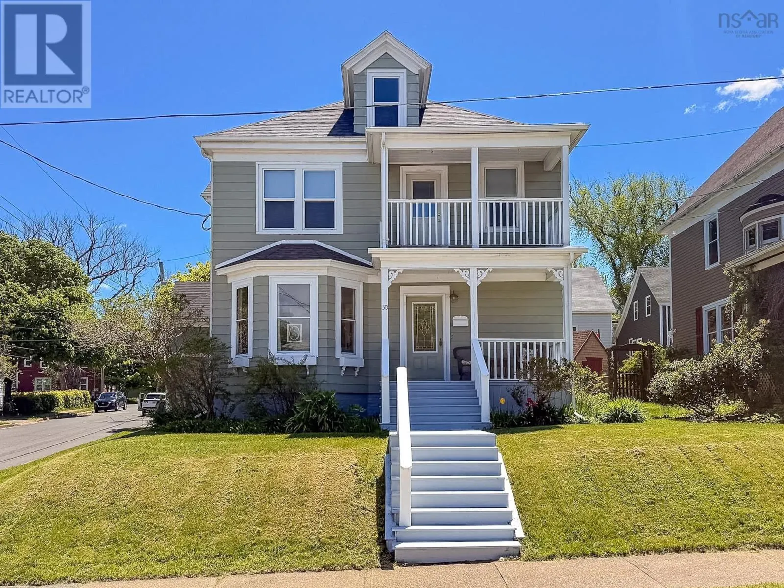 30 Beacon Street