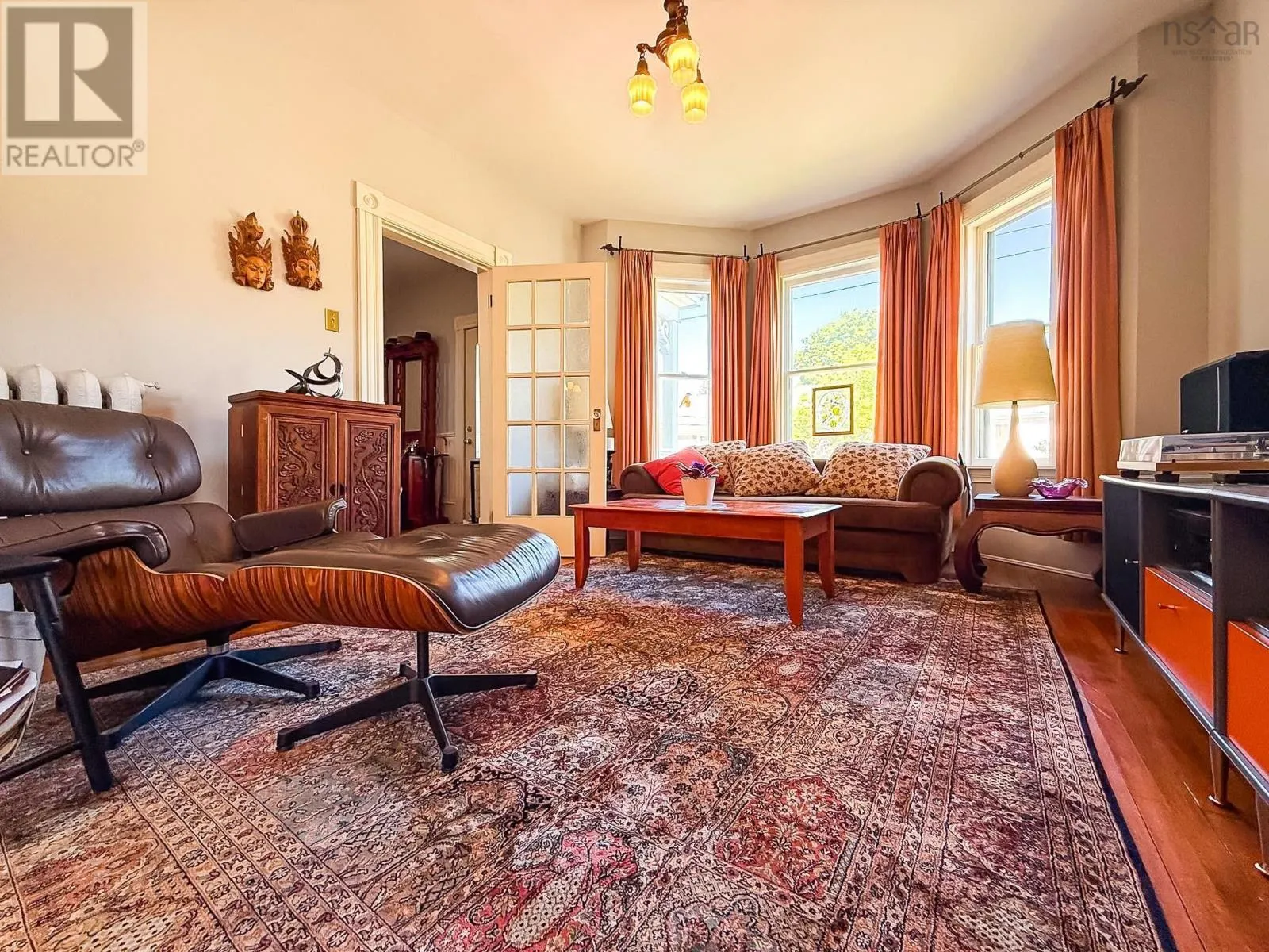 30 Beacon Street