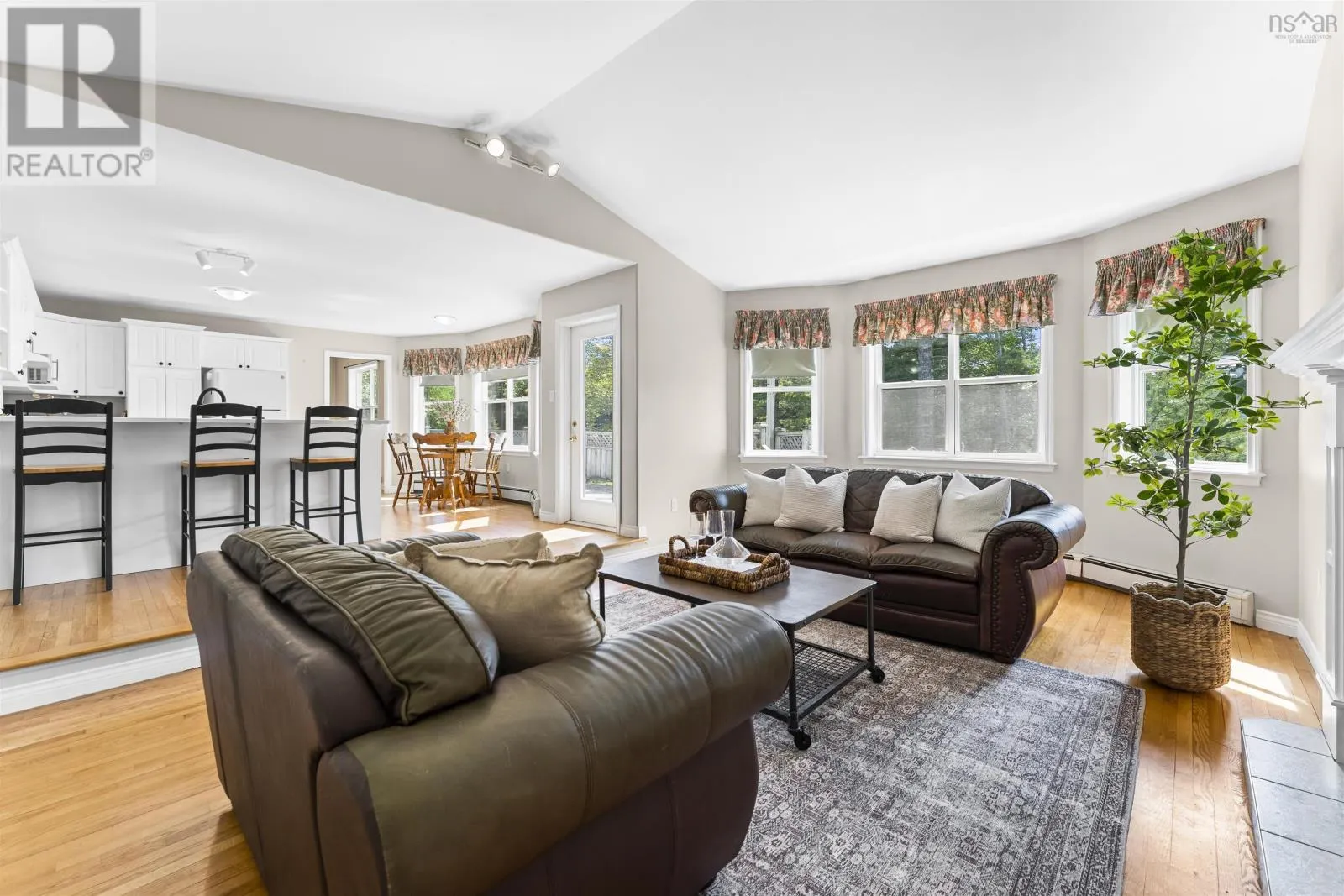 111 St George Boulevard