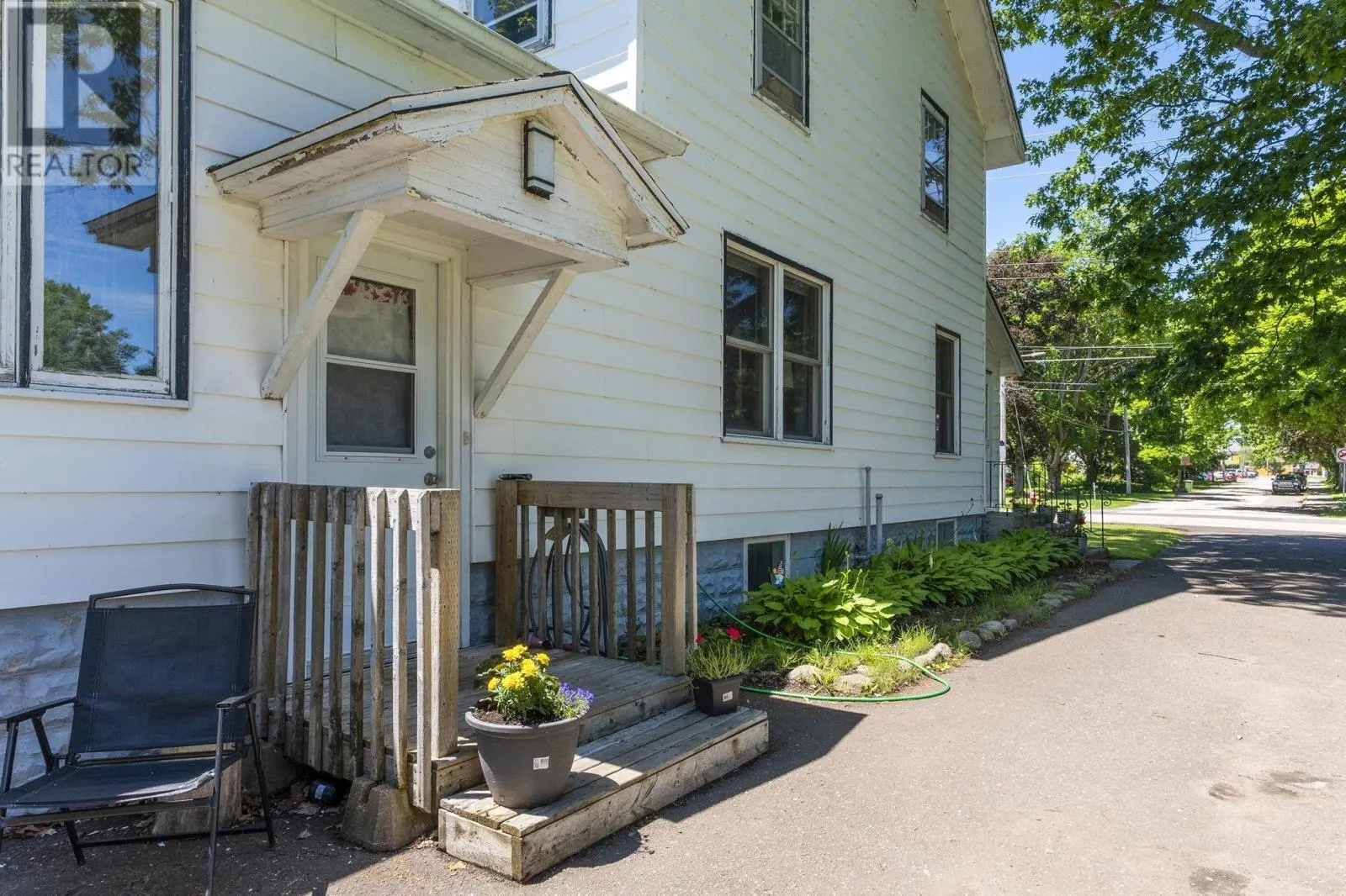 68 Connaught Avenue