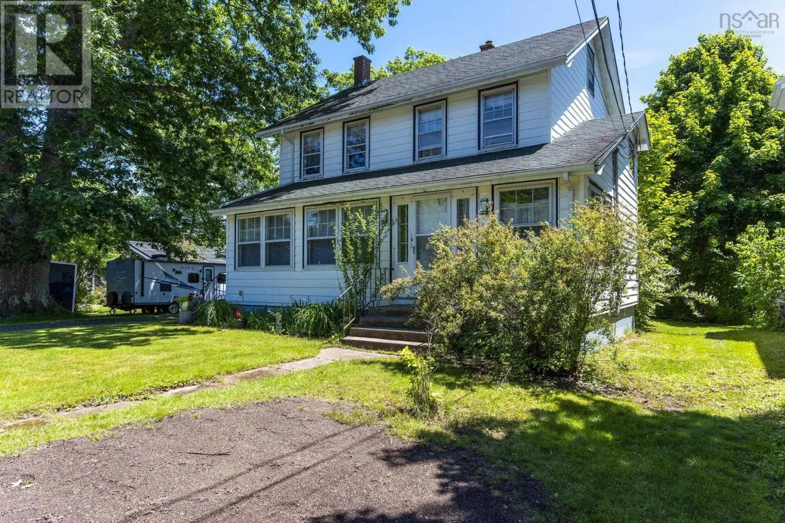 68 Connaught Avenue