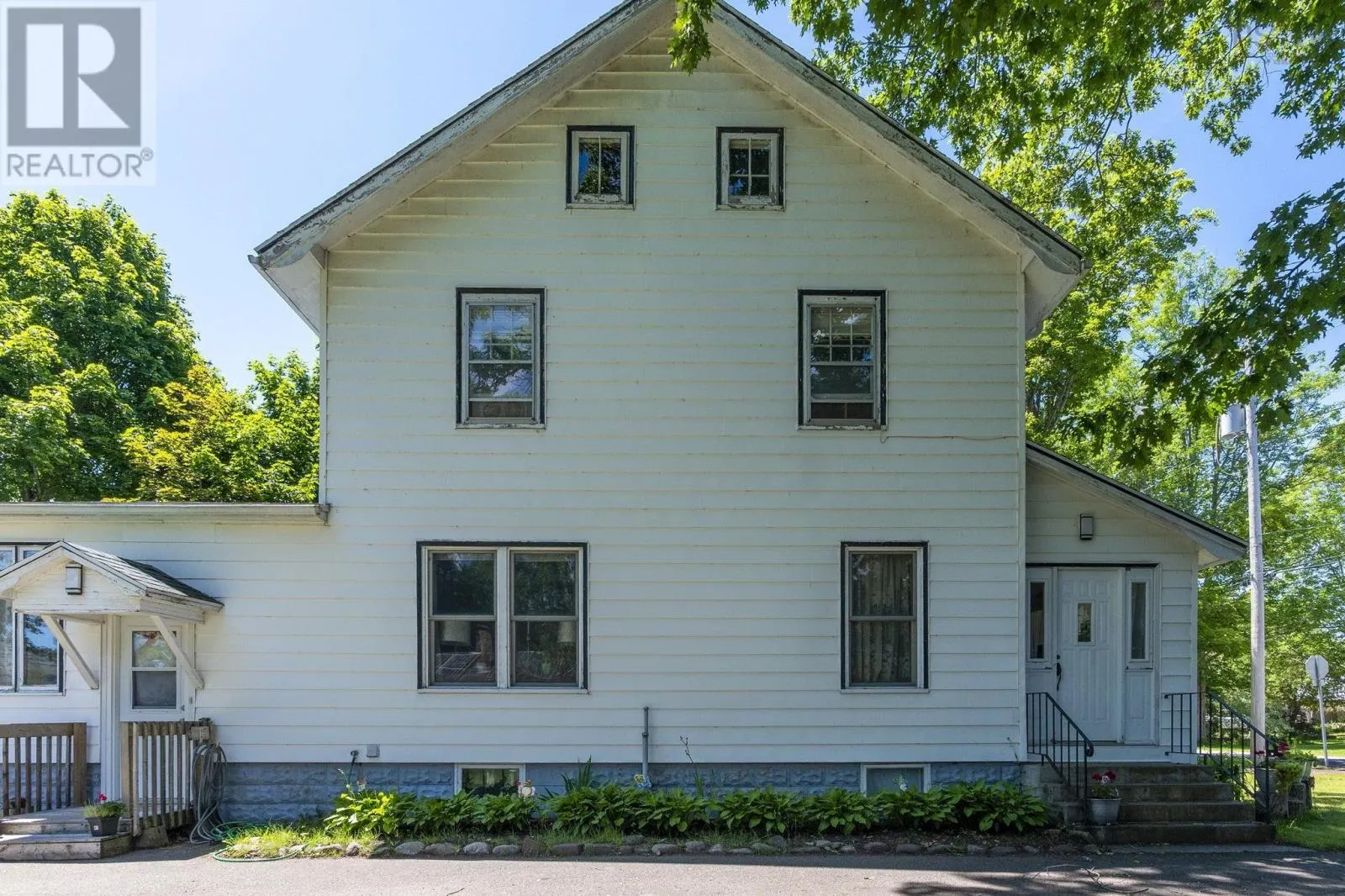 68 Connaught Avenue
