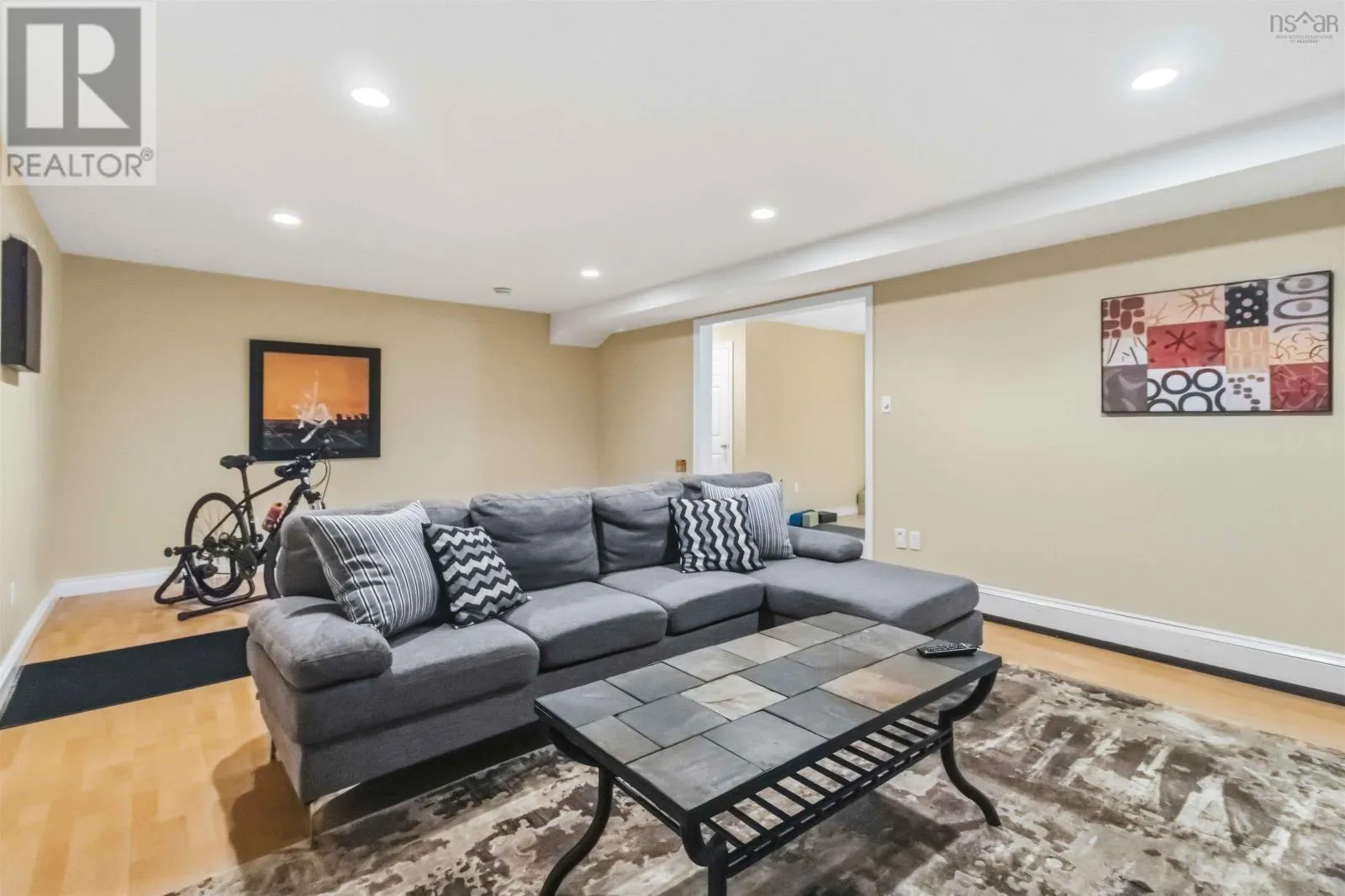 93 Greenside Lane