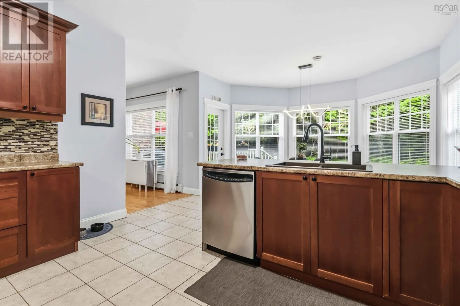 93 Greenside Lane