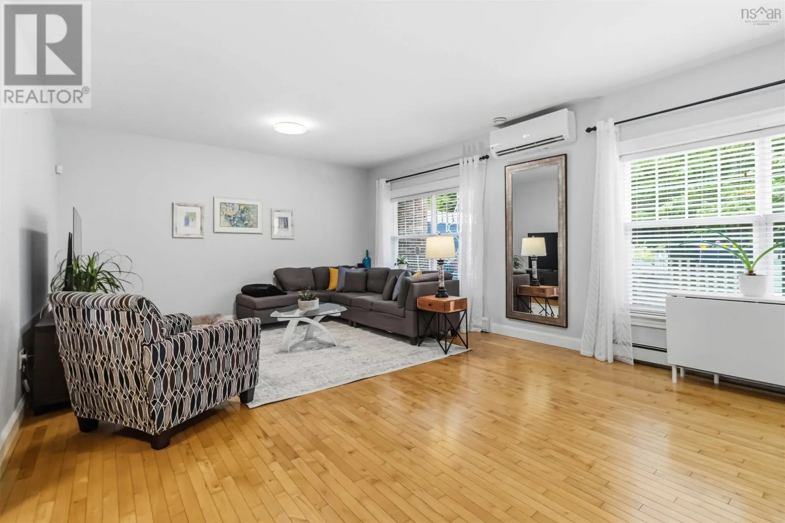 93 Greenside Lane
