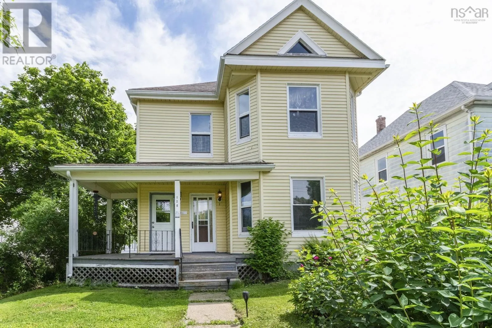 128 River Street