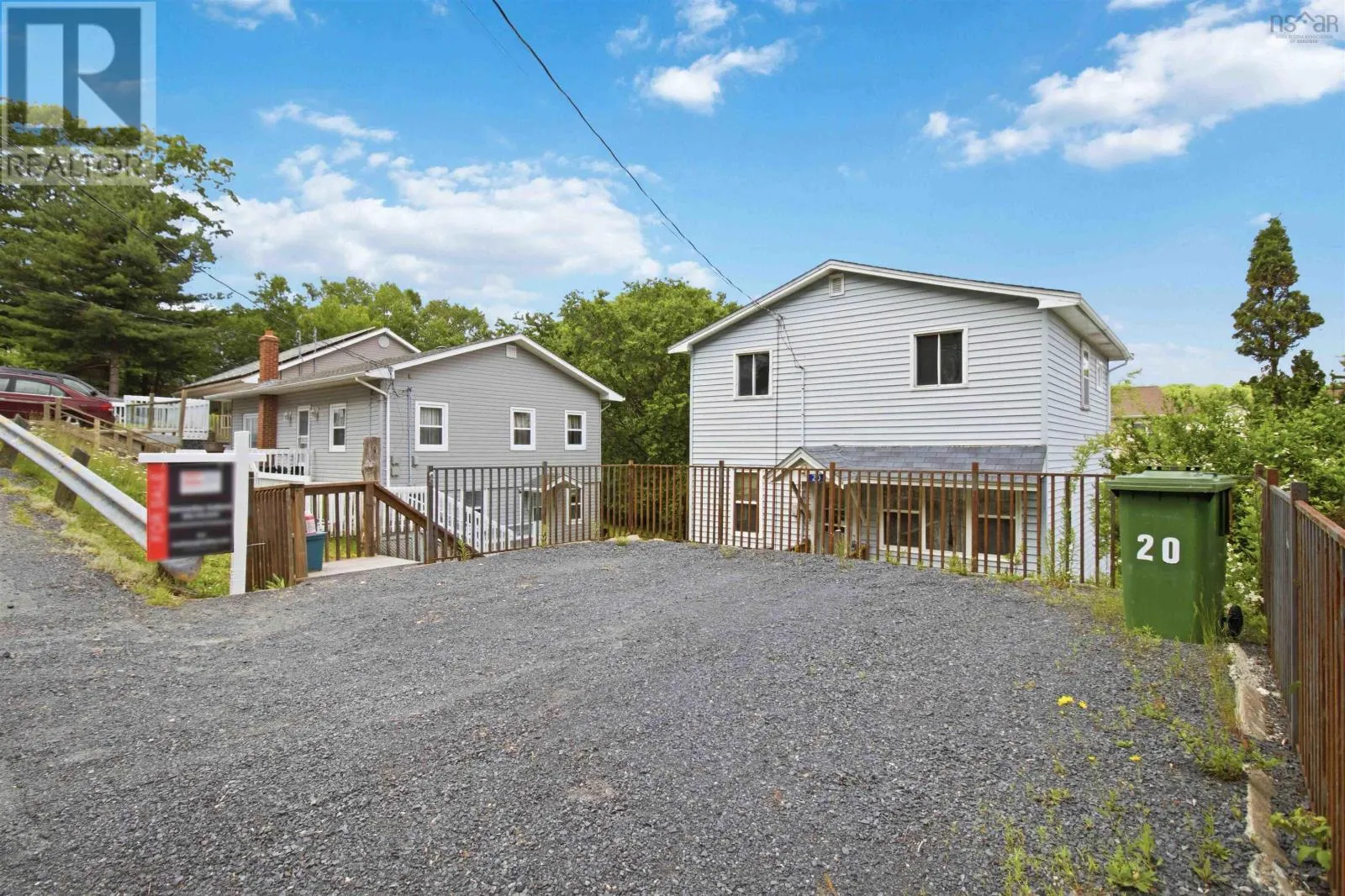 20 Acorn Road