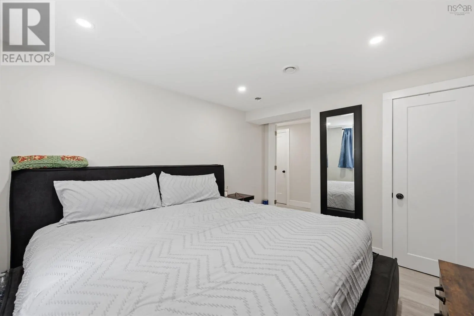 8B Gordon Street