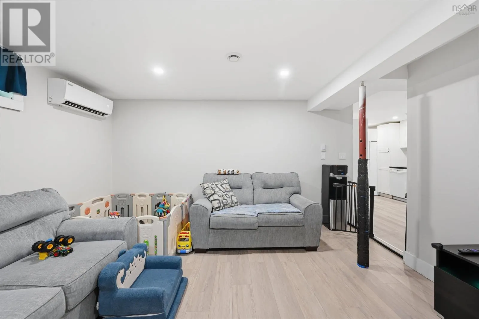 8B Gordon Street
