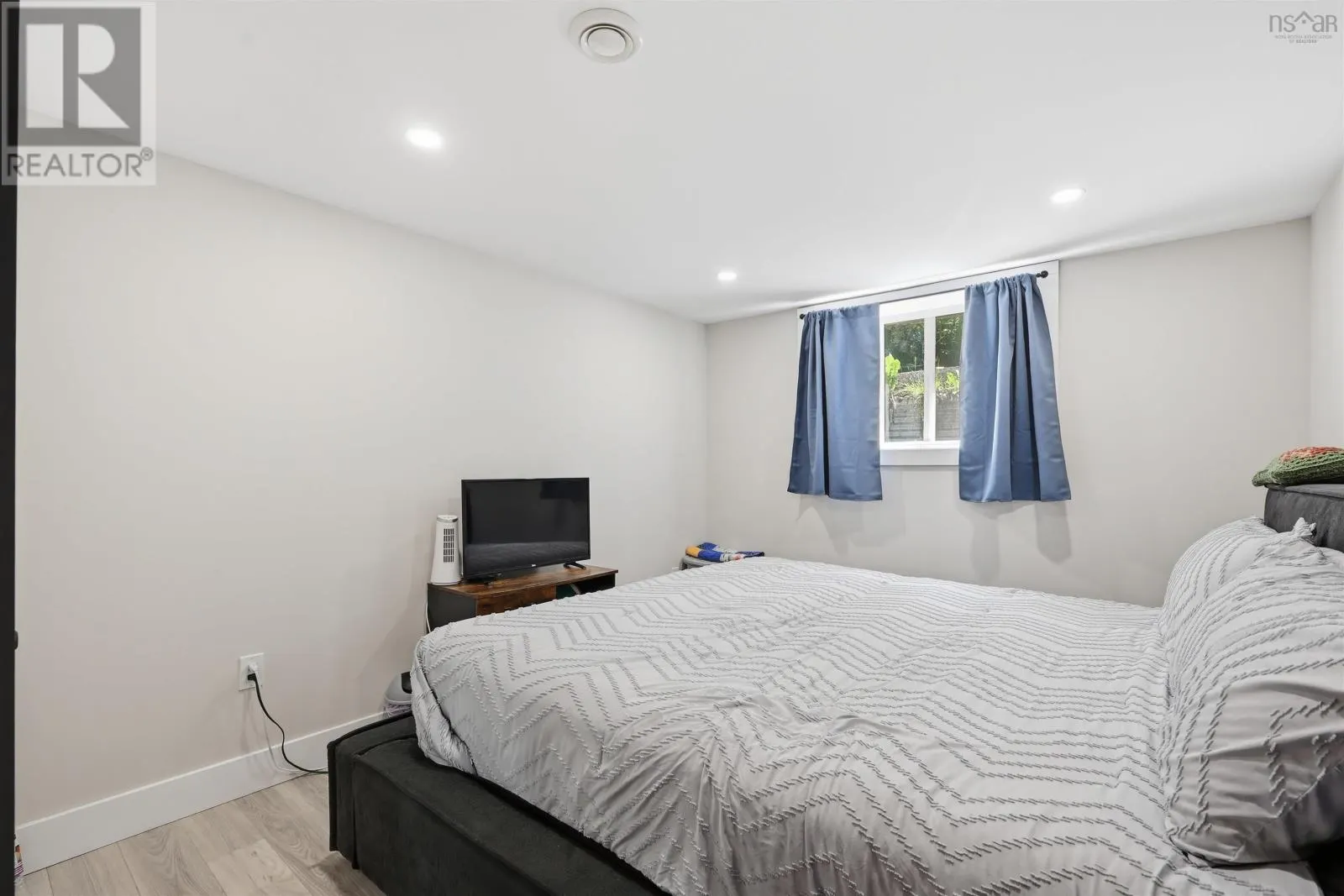 8B Gordon Street