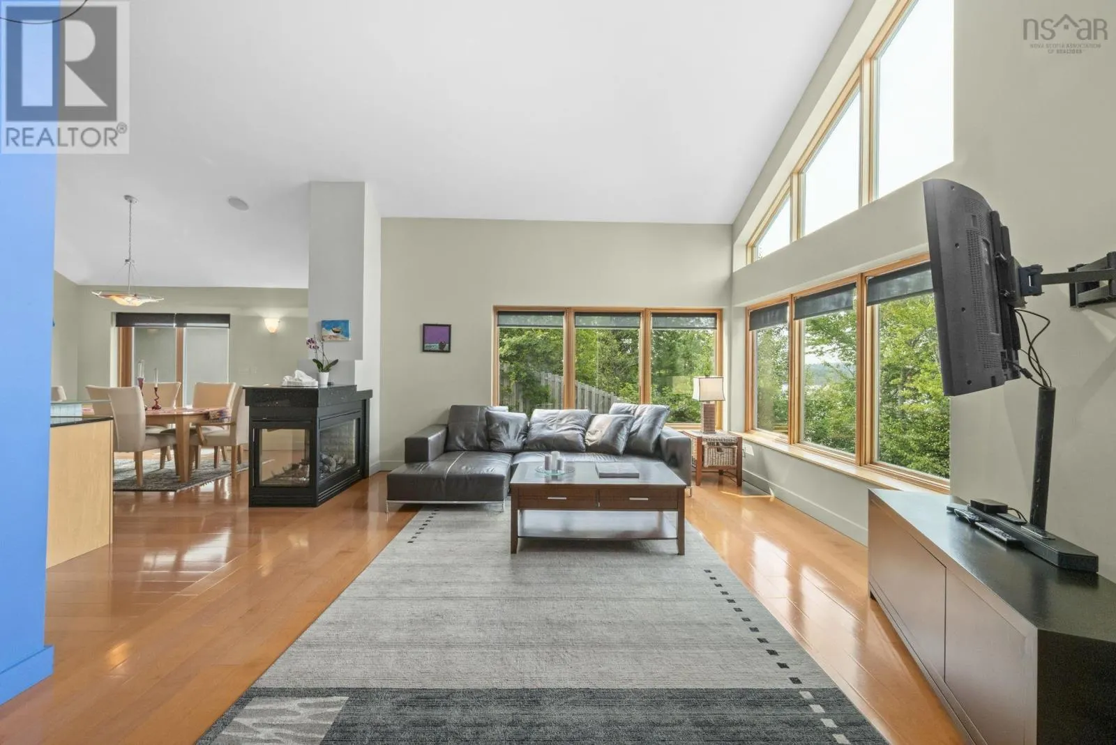 49 Fairway Grove
