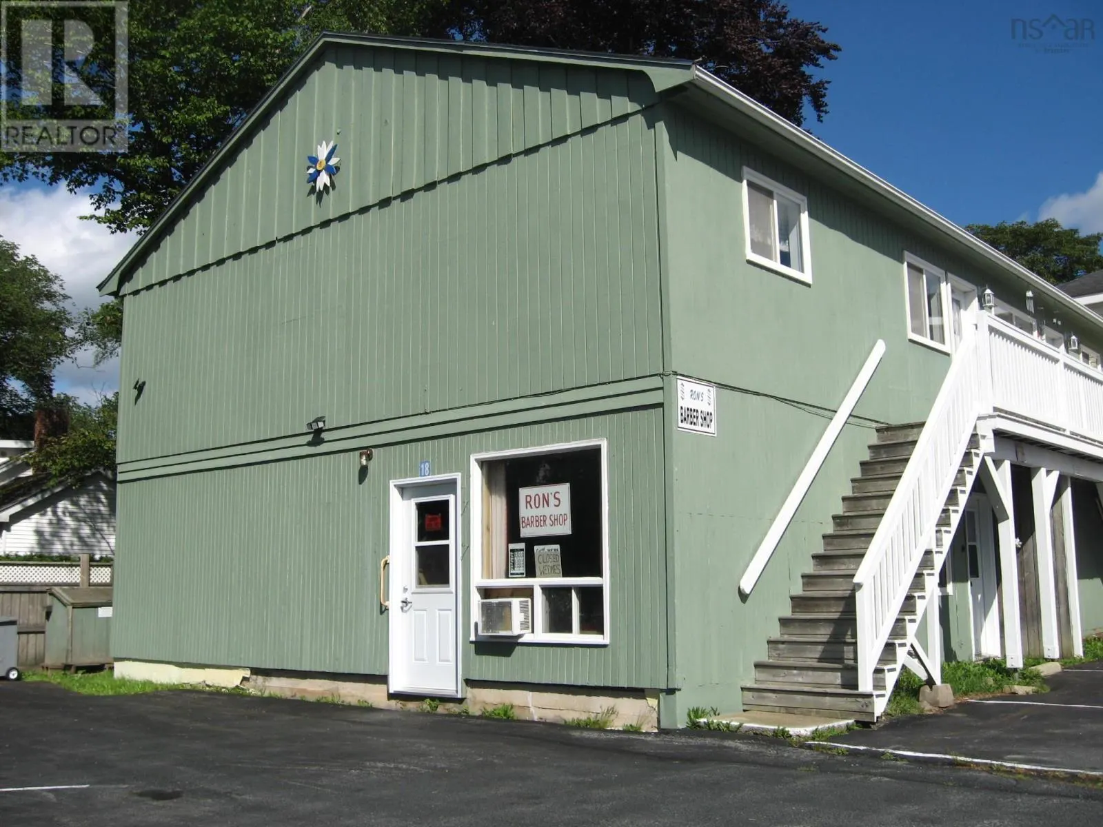 20 Carten Street