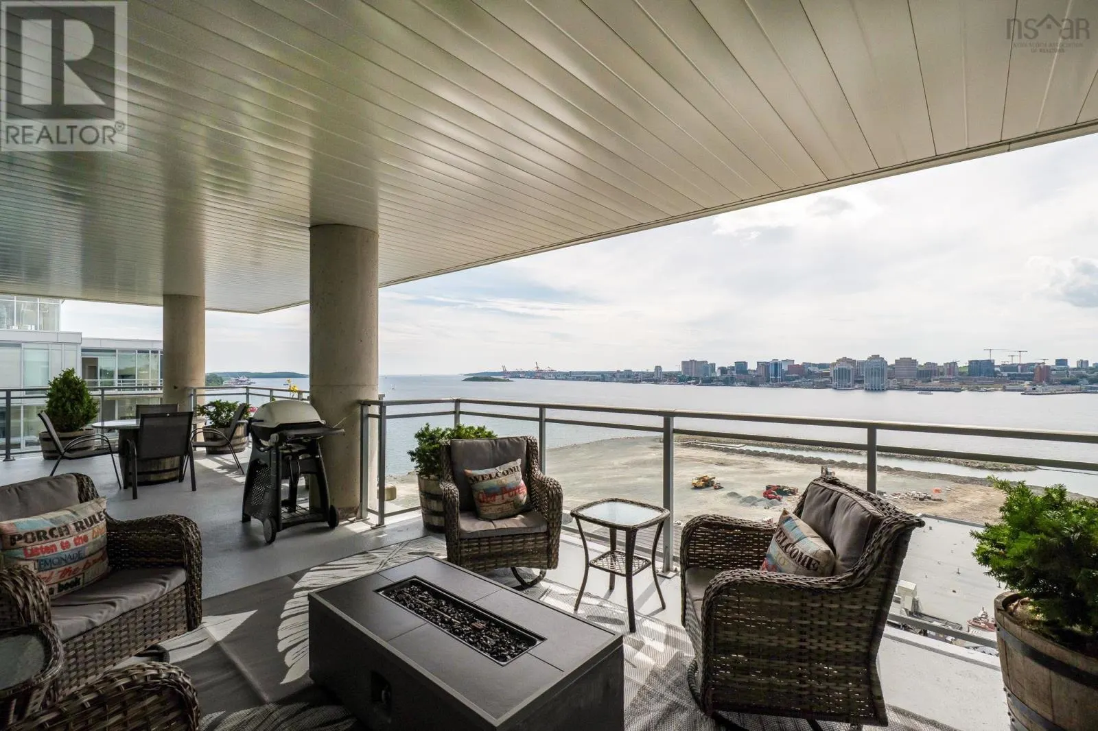 1203 31 Kings Wharf Place