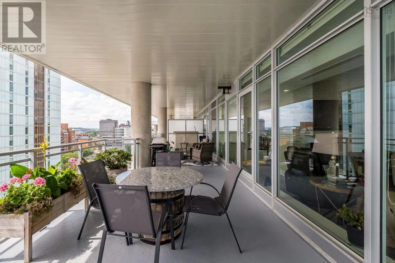 1203 31 Kings Wharf Place