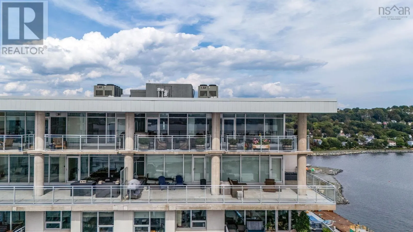 1203 31 Kings Wharf Place
