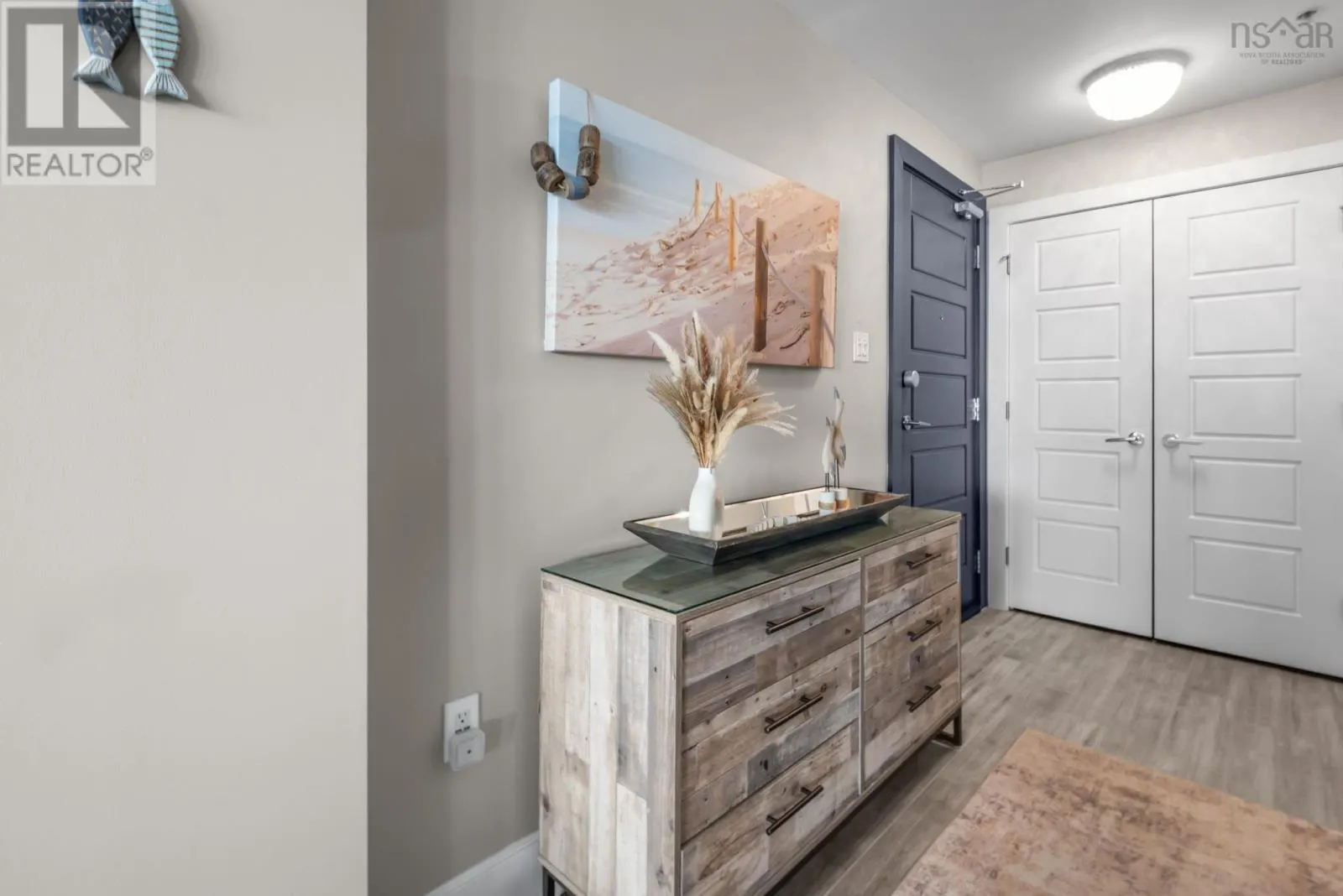 1203 31 Kings Wharf Place