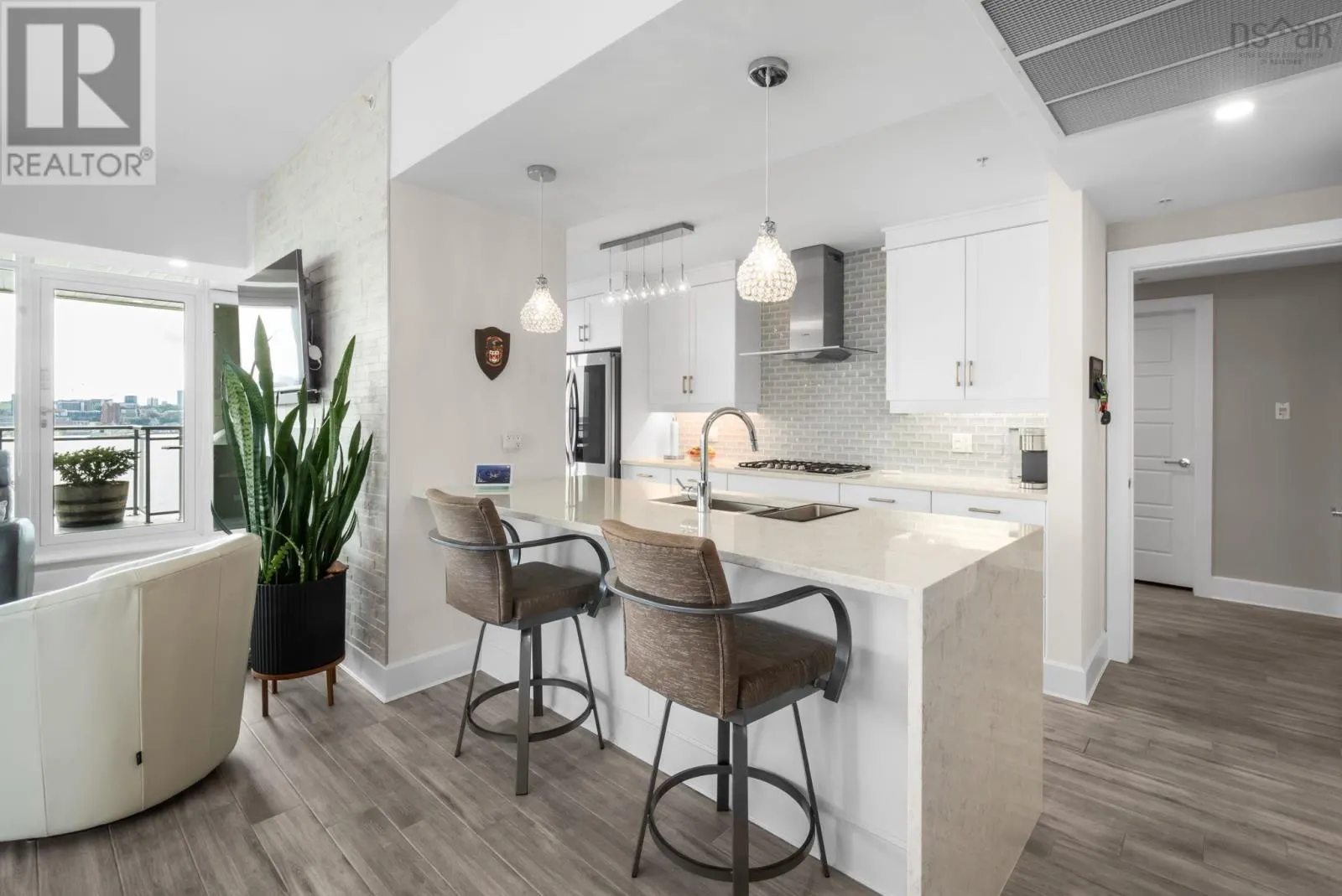 1203 31 Kings Wharf Place