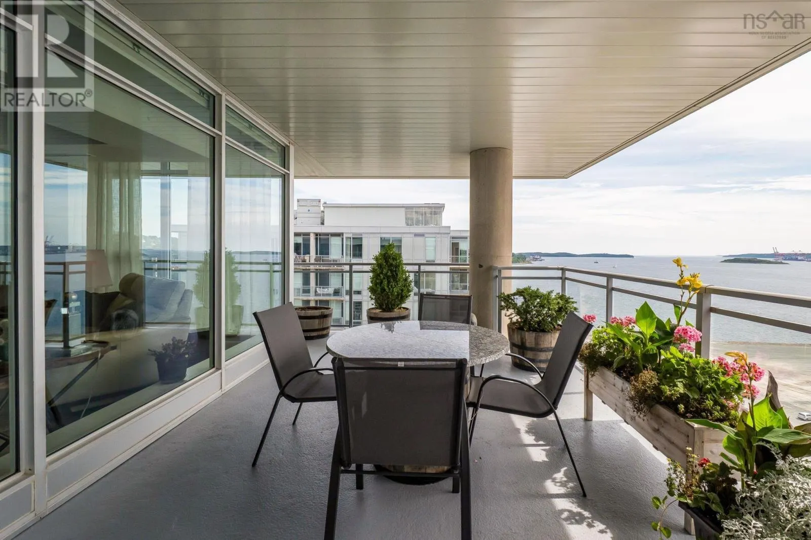 1203 31 Kings Wharf Place