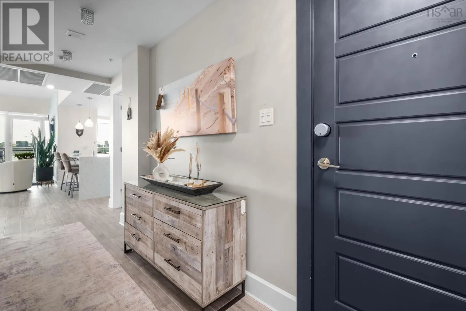 1203 31 Kings Wharf Place