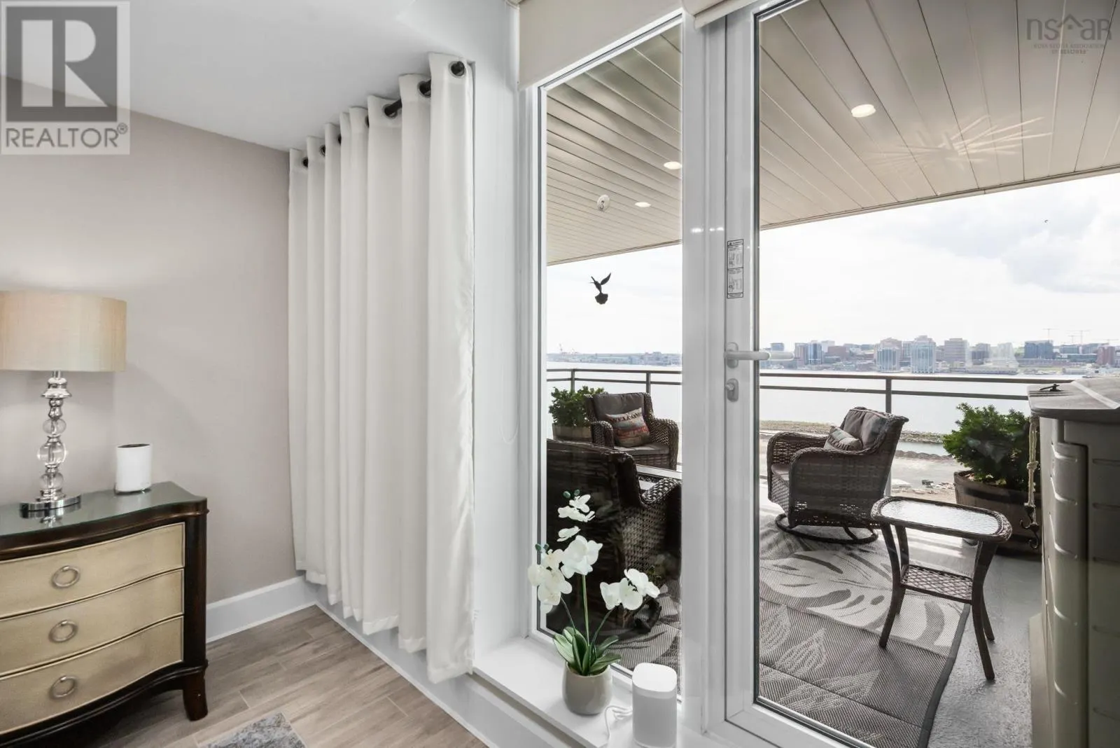 1203 31 Kings Wharf Place