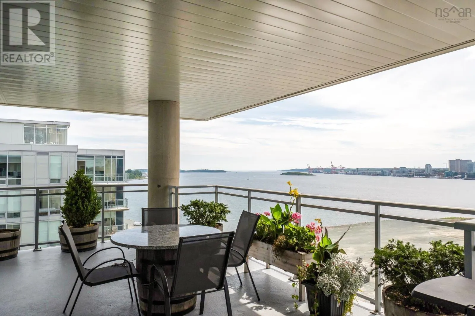 1203 31 Kings Wharf Place