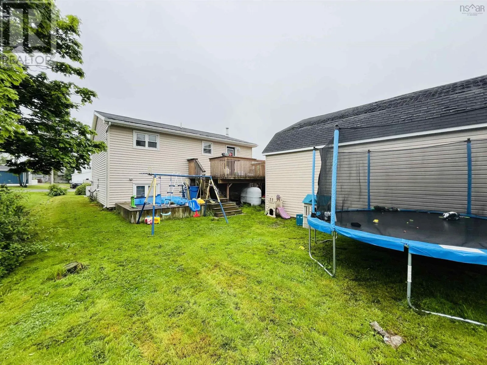21 Snowden Avenue