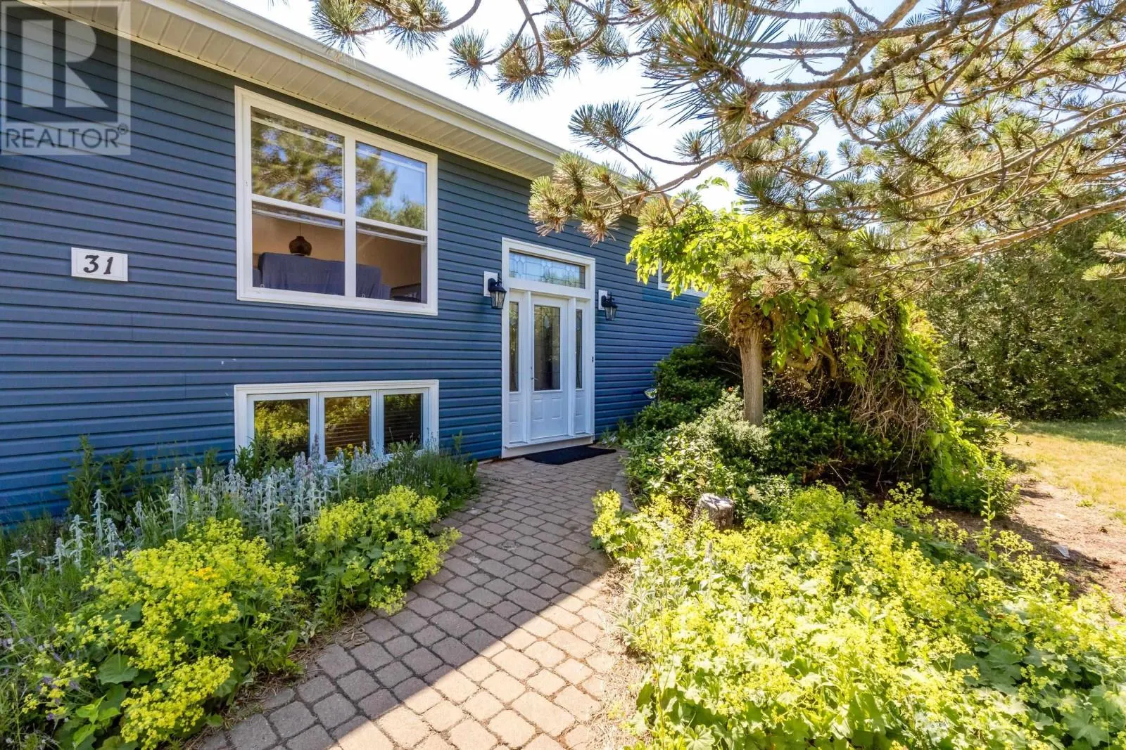 31 Grandview Drive