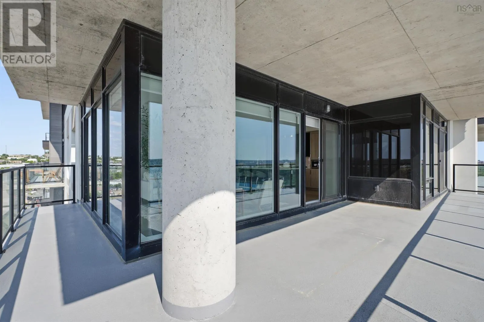 1602 72 Seapoint Road