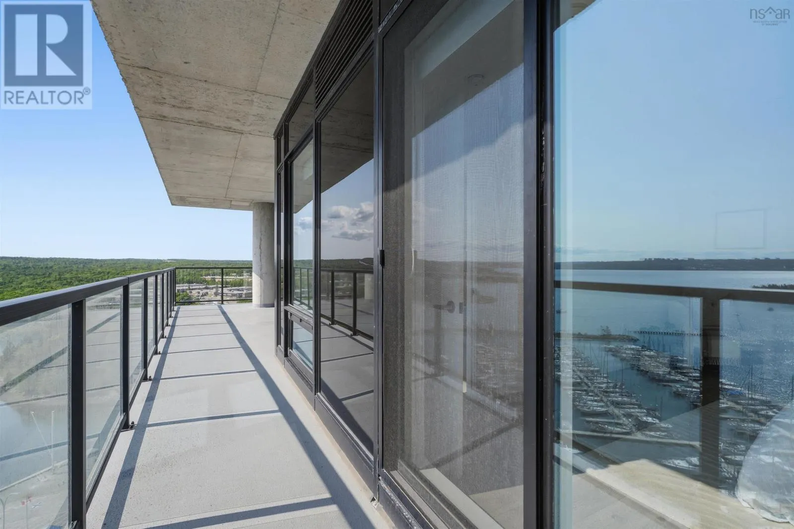 1602 72 Seapoint Road