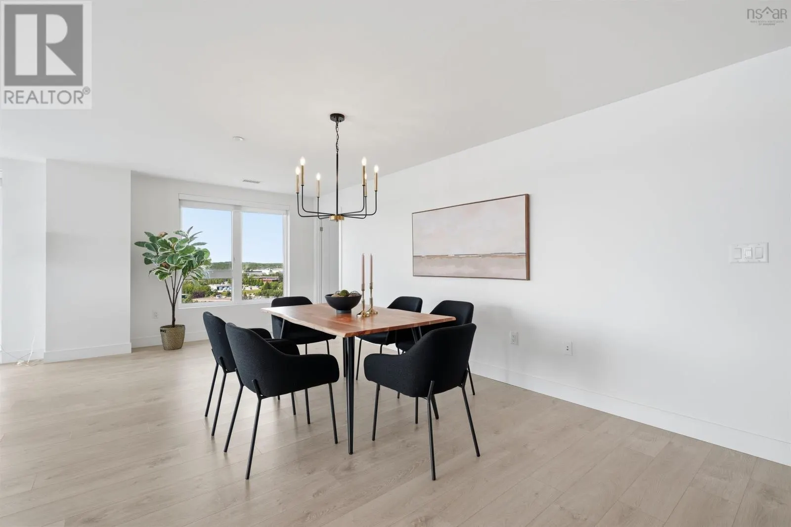 1602 72 Seapoint Road