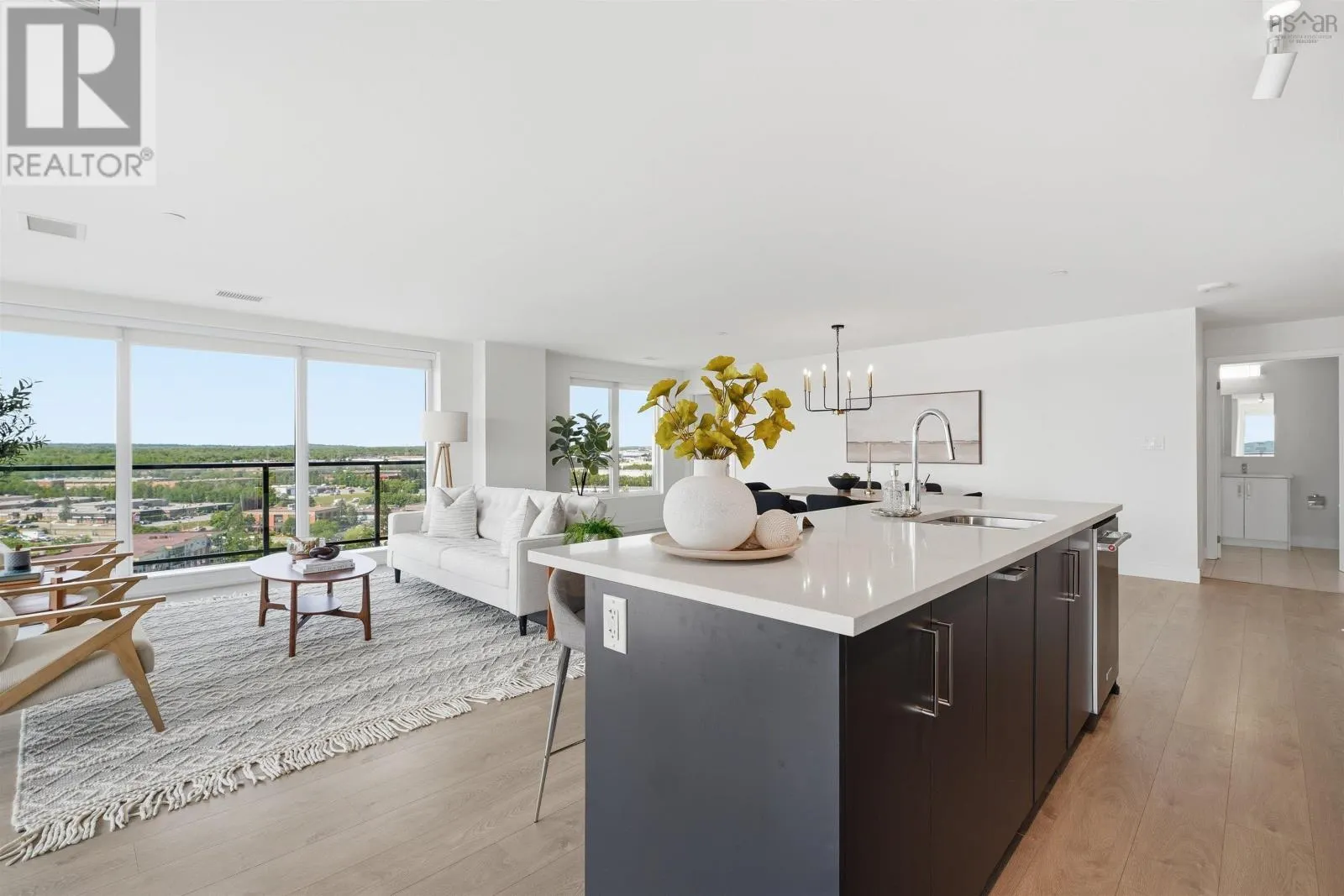 1602 72 Seapoint Road