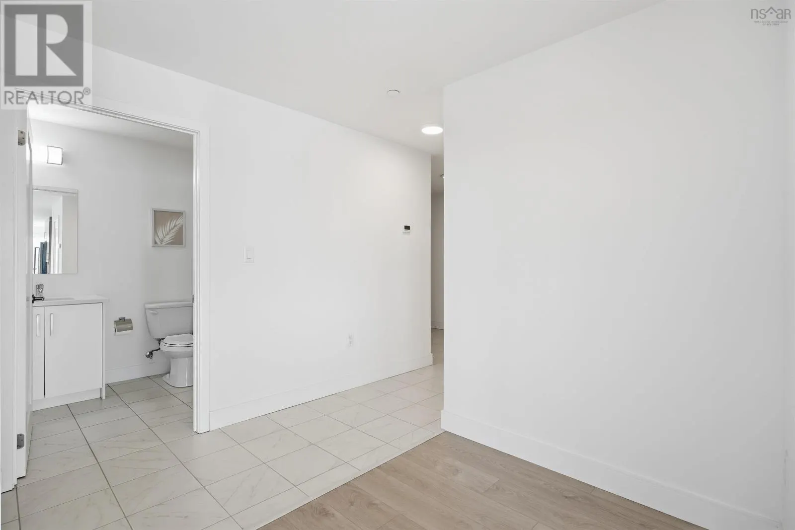 1602 72 Seapoint Road