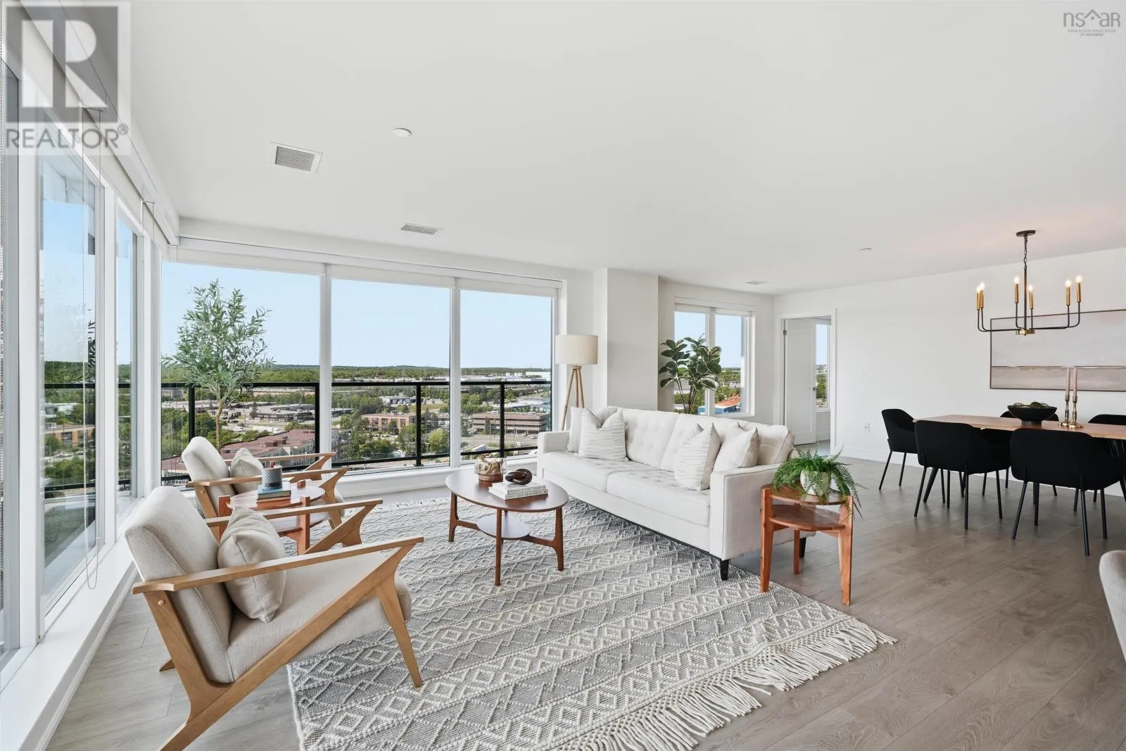 1602 72 Seapoint Road