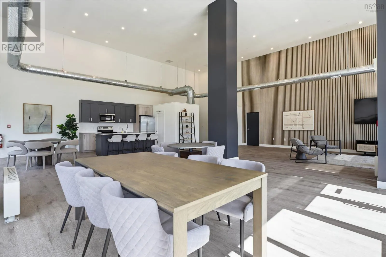1602 72 Seapoint Road