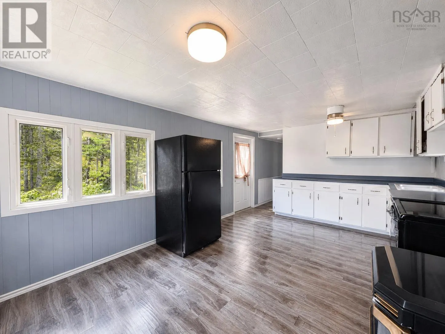 75 Broad Cove Banks Road