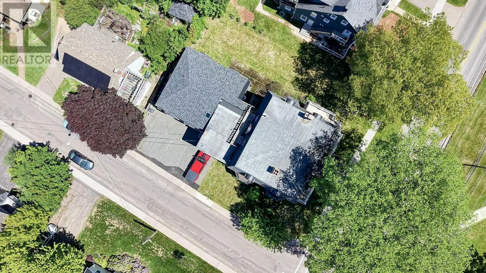 2 Ambrose Street