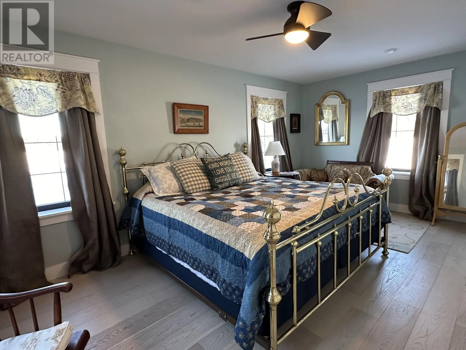 295 Stewart Point