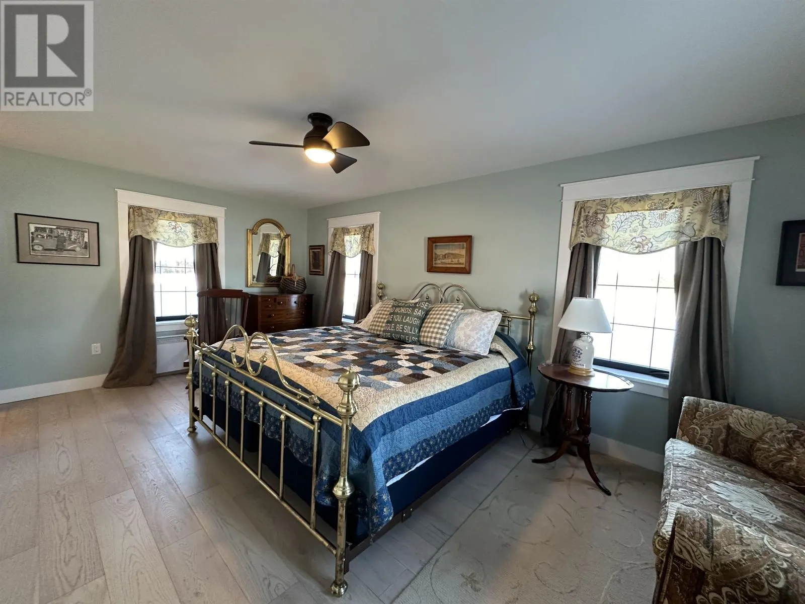 295 Stewart Point