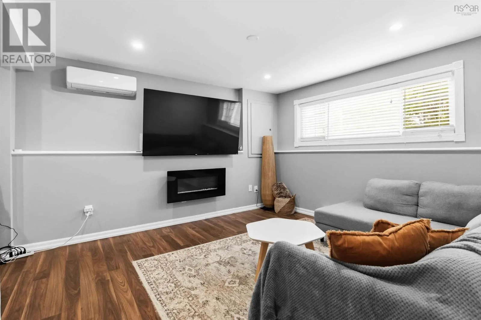 1 Fir Tree Lane