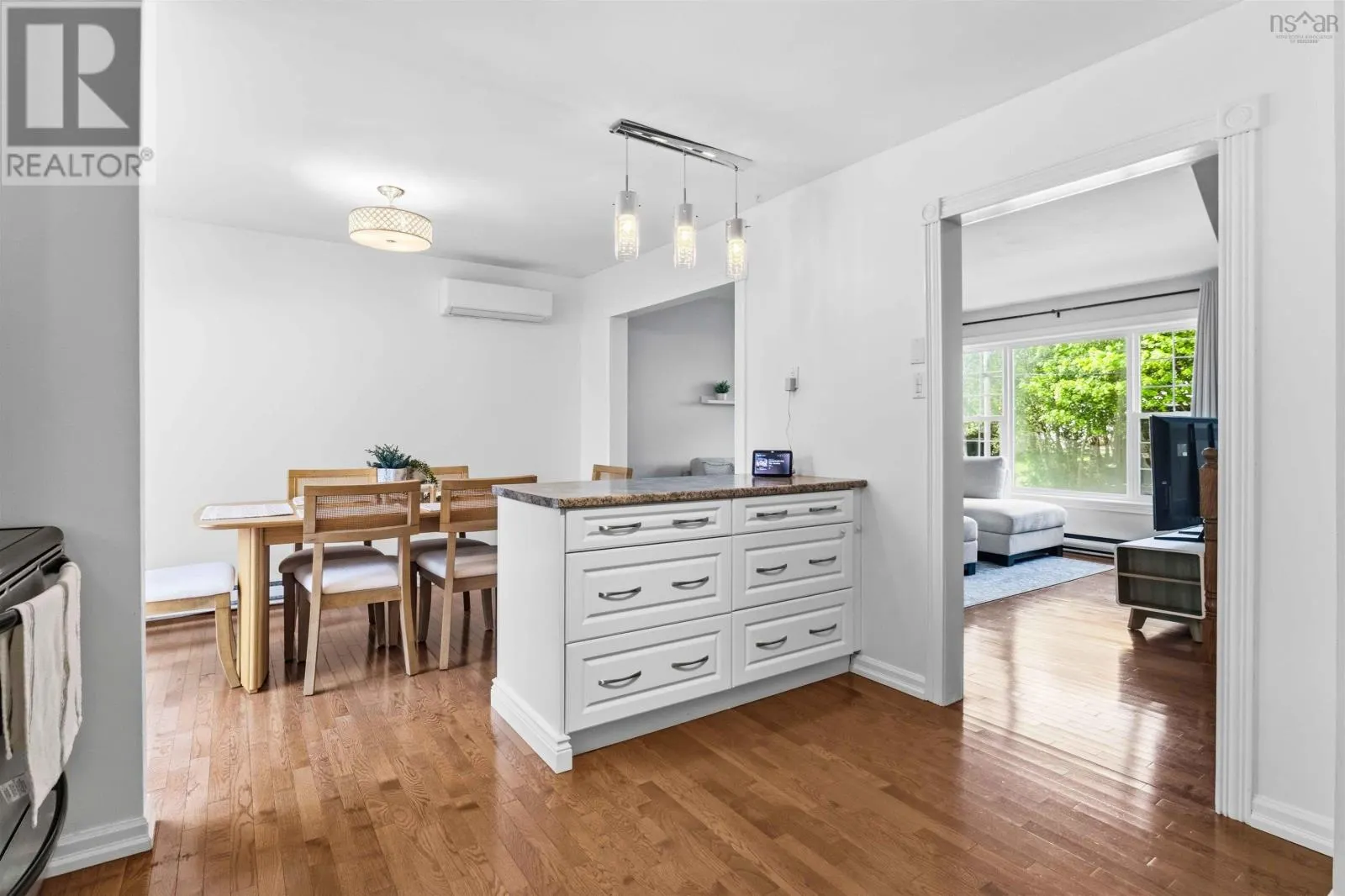 1 Fir Tree Lane